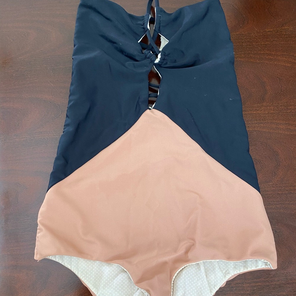 ACACIA ONE PIECE